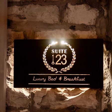 Suite 123 Luxury B&B Con Jacuzzi Palo del Colle Exterior photo